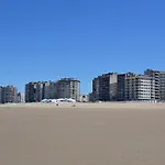 Het Koetshuis, Op 50m Zee, Voor 5 Personen, Centrum Westende Bad, Alle Comfort Middelkerke