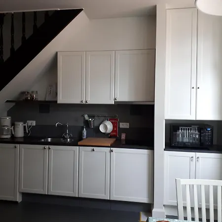 Het Koetshuis, Op 50m Zee, Voor 5 Personen, Centrum Westende Bad, Alle Comfort * Middelkerke