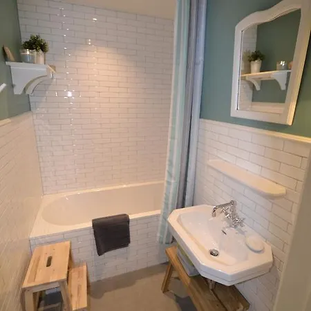 Het Koetshuis, Op 50M Van Zee, Voor 5 Personen, Centrum Westende Bad, Alle Comfort